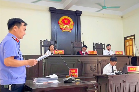 Tổ chức đánh bạc và đánh bạc bằng hình thức ghi số lô, số đề