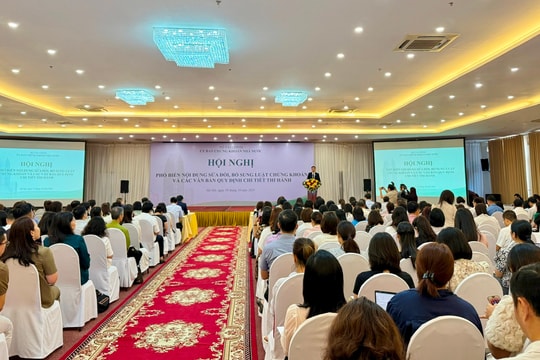 Hoàn thiện khung pháp lý mới cho thị trường chứng khoán Việt Nam