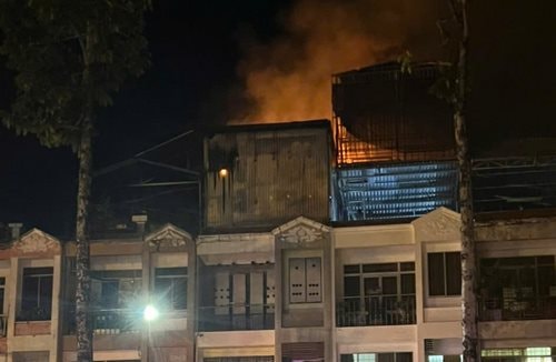 Cháy nhà ở kết hợp nuôi chim yến