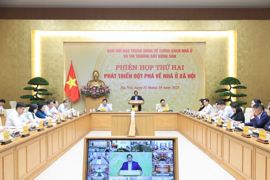 Thủ tướng chủ trì phiên họp về phát triển đột phá nhà ở xã hội
