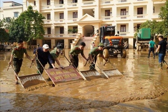 Hỗ trợ khẩn cấp cho 4 tỉnh khắc phục hậu quả mưa lũ