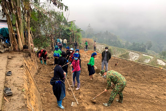 Xây thế trận lòng dân nơi biên cương