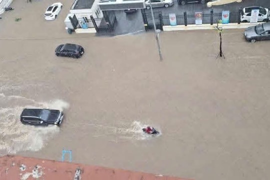 Quảng Ninh mưa lớn diện rộng, cảnh báo nguy cơ ngập úng và triều cường vùng ven biển