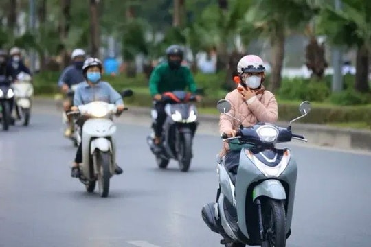 Dự báo thời tiết đêm nay và ngày mai 16/10: Biển Đông sắp đón bão số 12, miền Bắc xuất hiện đợt không khí lạnh đầu tiên