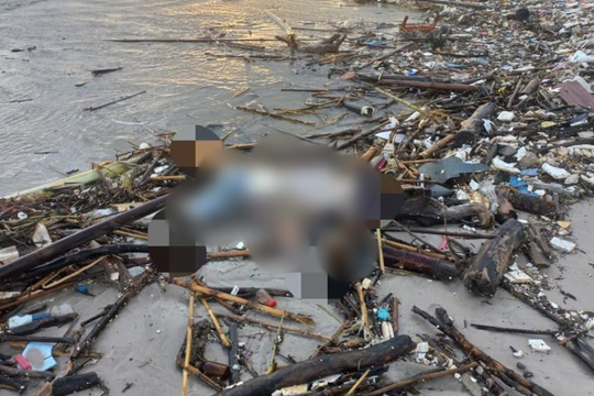 Xác minh nhân thân thi thể trôi dạt vào bờ biển