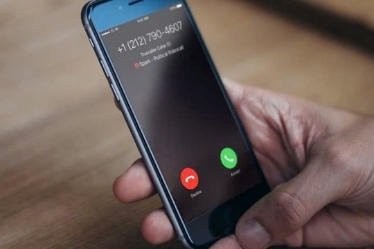 Cảnh báo chiêu lừa mới: Nháy máy 1 giây để giăng bẫy người dùng