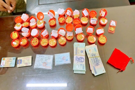 Bắt nhóm đối tượng thực hiện 30 vụ lừa bán vàng giả