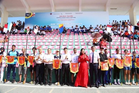 Khai mạc giải đua thuyền Rowing vô địch châu Á 2025