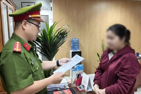 Khởi tố cựu nhân viên ngân hàng chiếm đoạt tài sản