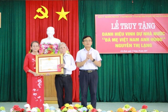 Truy tặng danh hiệu “Bà mẹ Việt Nam anh hùng” cho mẹ Nguyễn Thị Lạng