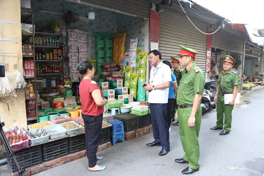 Phường Khương Đình: Quyết liệt trong chỉ đạo, đồng lòng trong thực hiện trật tự đô thị