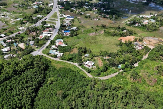 Giải quyết nỗi bất an cho người dân sống dưới chân núi Phú Gia