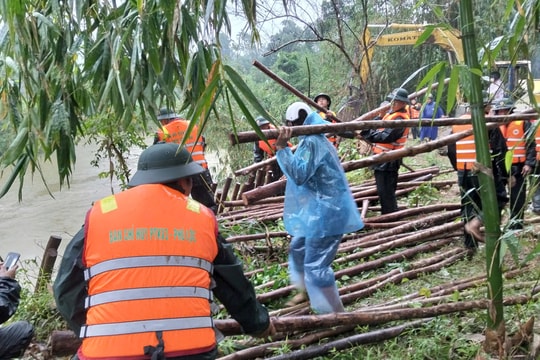 Chủ động ứng phó với bão Fengshen và mưa lớn, sạt lở ở Huế