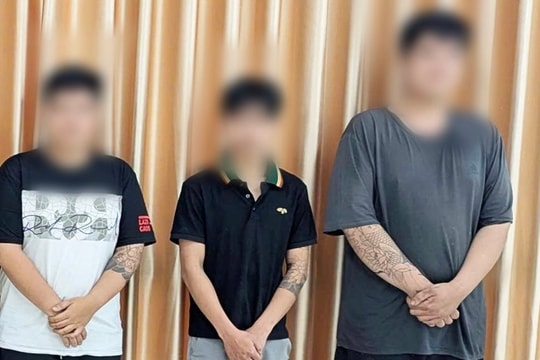 Bắt nhóm đối tượng giả danh Công an để cướp tài sản