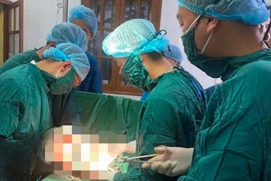 Kịp thời cứu bệnh nhân chửa ngoài tử cung tại đảo Bạch Long Vĩ