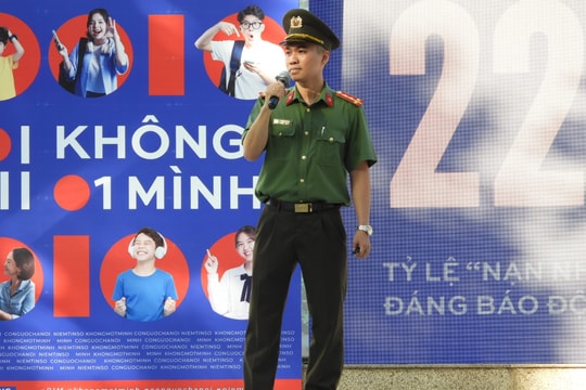 Chiến dịch “Không một mình”: Cùng nhau an toàn trên không gian mạng