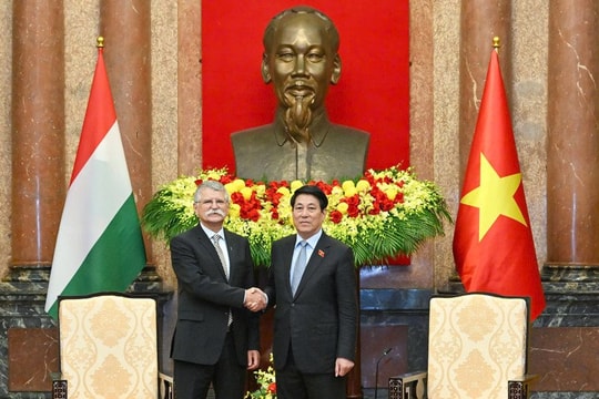 Chủ tịch nước Lương Cường tiếp Chủ tịch Quốc hội Hungary Kover Laszlo