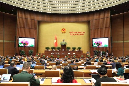Quốc hội thảo luận nhiều dự thảo Luật và tình hình kinh tế - xã hội