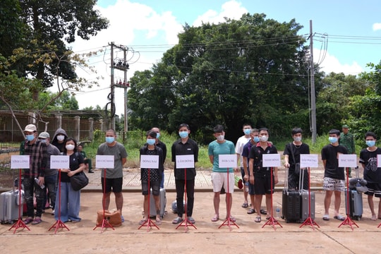 Hoàn tất việc tiếp nhận 15 công dân từ Campuchia