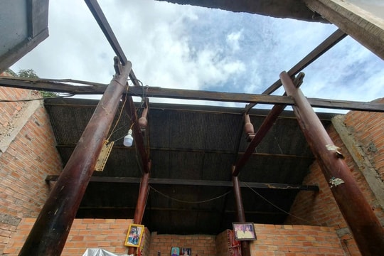 Tây Ninh: Mưa dông, lốc xoáy làm 1 người chết, thiệt hại hơn 800 triệu đồng