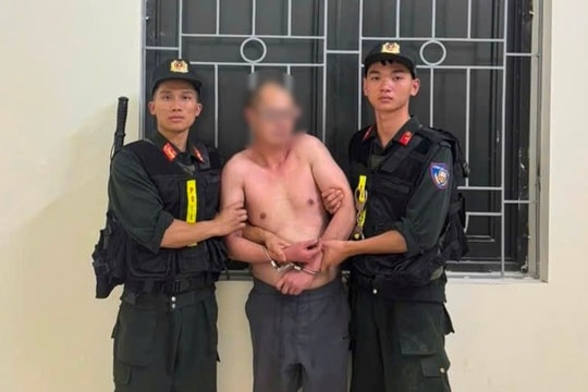 Đối tượng “ngáo đá” chửi bới, đập phá rồi cố thủ trong nhà