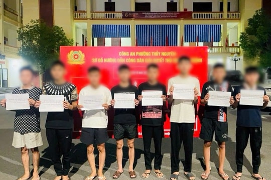 Tạm giữ 6 thanh thiếu niên chặn xe, xịt hơi cay vào người khác