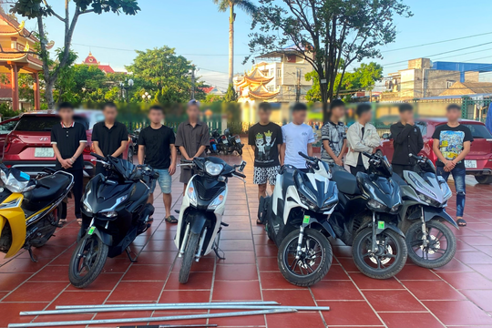 Khởi tố 10 đối tượng mang hung khí tham gia đánh nhau