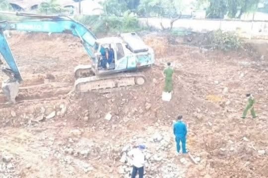 Vào Khu công nghiệp để khai thác khoáng sản “lậu”