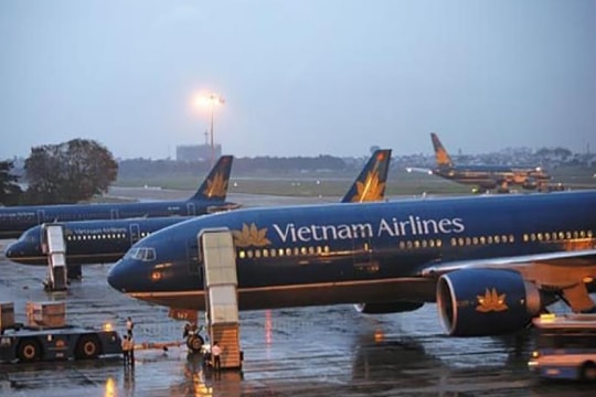 Ảnh hưởng của bão số 12 Fengshen, nhiều chuyến bay bị huỷ và thay đổi giờ bay