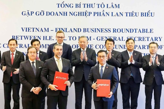 Vietjet ký thỏa thuận đào tạo nhân lực với hãng hàng không Phần Lan