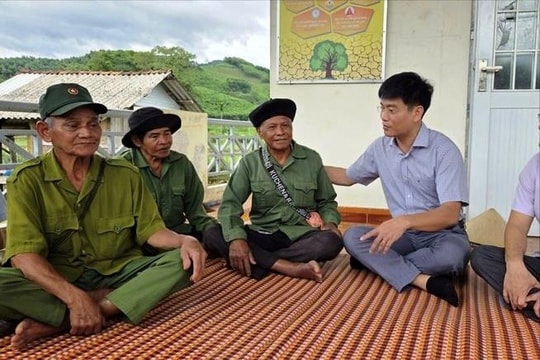 Phải đảm bảo lương thực cho người dân tránh trú bão