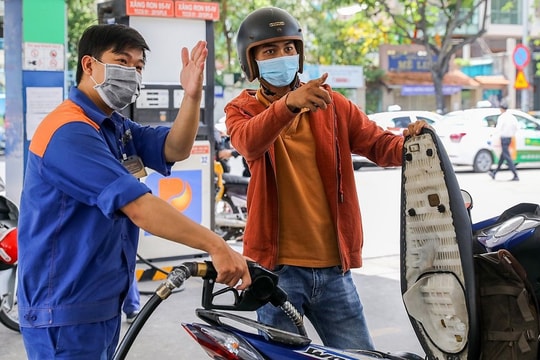 Giá xăng dầu đồng loạt giảm từ chiều ngày 23/10