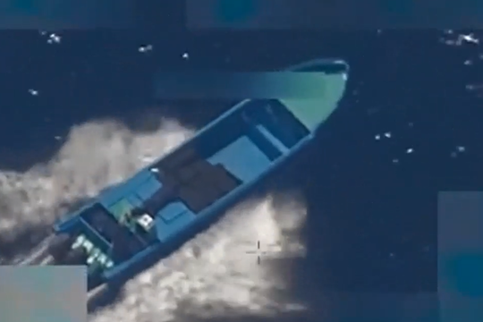 Mỹ không kích hai tàu nghi chở ma túy ở Thái Bình Dương, 5 người chết