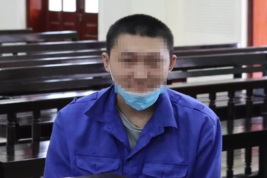 Đột nhập nhà bạn học cùng lớp thực hiện hành vi phạm tội