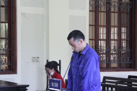 Nước mắt hối hận của thầy giáo đẩy hàng xóm tử vong