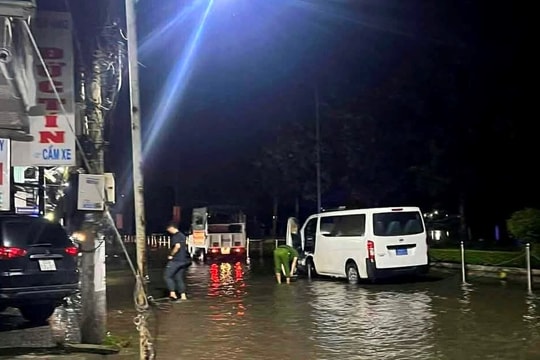 Hai học sinh tử vong tại công viên do rò rỉ điện
