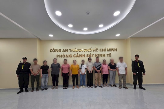 Phá đường dây làm giả nước hoa hơn 15 tỷ đồng