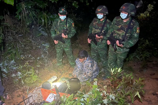 Ngăn chặn vụ vận chuyển 160kg thuốc nổ từ Lào vào Việt Nam