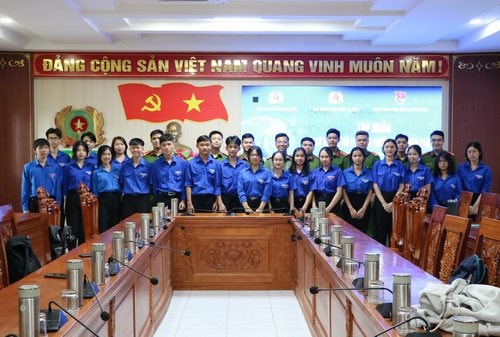 Tập huấn kỹ năng hỗ trợ khách du lịch khi đến Đặc khu Phú Quốc