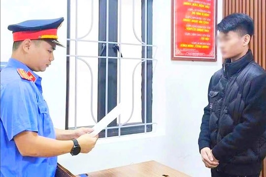 Không có giấy phép lái xe, điều khiển mô tô gây tai nạn