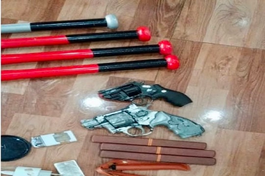 Lộ kho “vũ khí mini” của nam thanh niên 20 tuổi