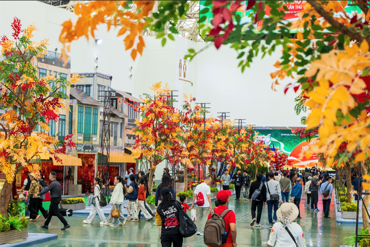 Hội chợ Mùa Thu 2025: Dấu ấn khởi đầu rực rỡ