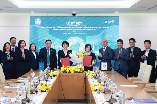 Hợp tác tạo cầu nối vững chắc để hỗ trợ doanh nghiệp xuất nhập khẩu