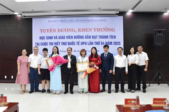 Tuyên dương học sinh đạt giải cao Cuộc thi Viết thư Quốc tế UPU