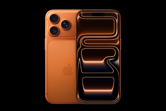 ‏iPhone 17 Pro vs iPhone 17 Pro Max: Thông số khác gì nhau?‏