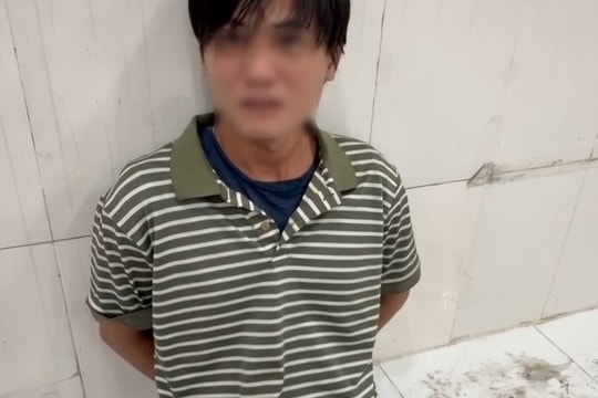 Bắt đối tượng dùng súng giả cướp tài sản tại chợ Bình Điền