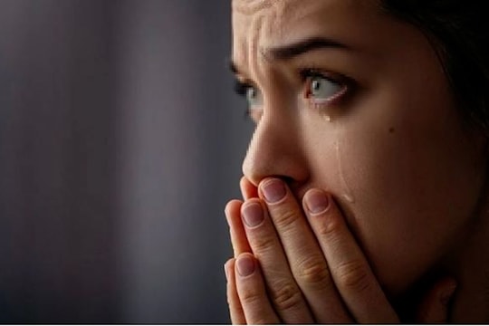 Nỗi lòng người phụ nữ chìm trong bể khổ