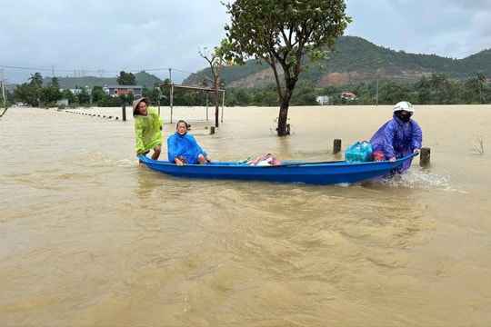 Mưa lớn, mực nước các sông ở Đà Nẵng vượt báo động 3, nguy cơ ngập sâu diện rộng