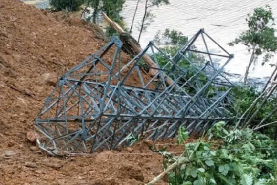 Đà Nẵng: Mưa lớn gây sự cố điện nghiêm trọng ở Phước Sơn