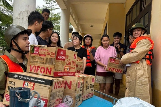 Nỗ lực cứu người giữa lũ dữ: Câu chuyện cảm động về tinh thần trách nhiệm và tình người